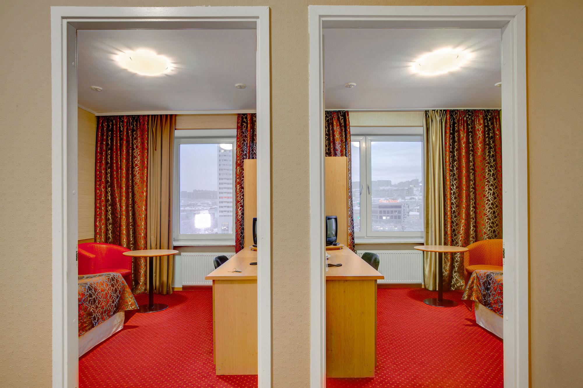 Congress Hotel Meridian Murmansk Exteriér fotografie